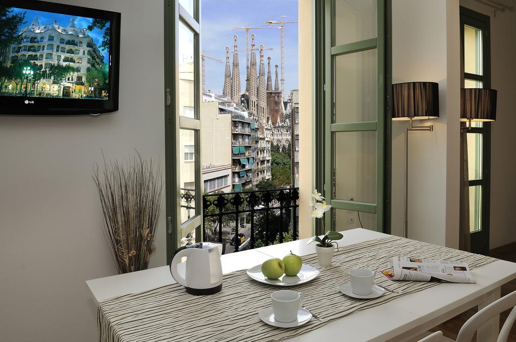 Apart-Suites Hostemplo Barcelone Extérieur photo